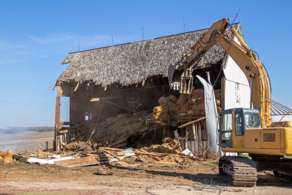 Barn Demolition in Cedar Falls